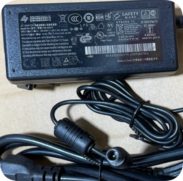 *Brand NEW*APD NB‑65B19 AC‑DC Power Adapter, 19V 3.42A 65W DC Round Barrel Plug Laptop C